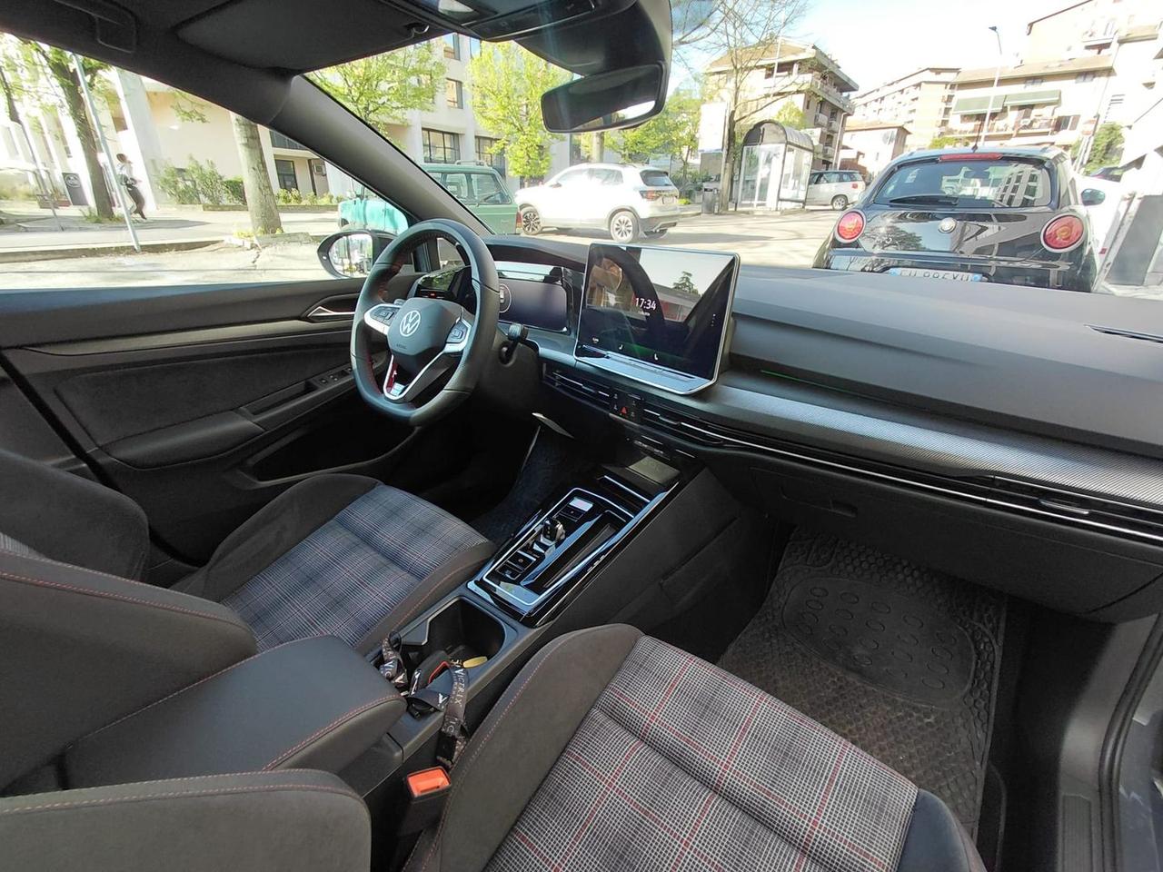 Volkswagen Golf 2.0 tsi DSg 265 Cv TSI GTI #10384