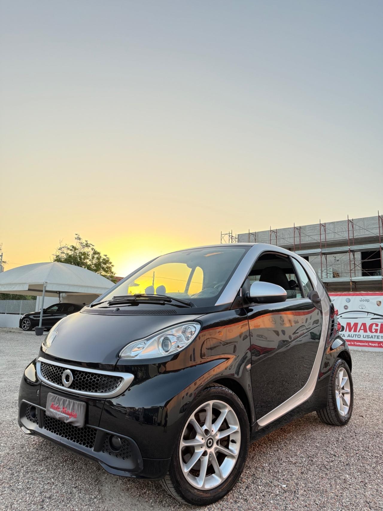 Smart ForTwo 1000 52 kW MHD coupé passion