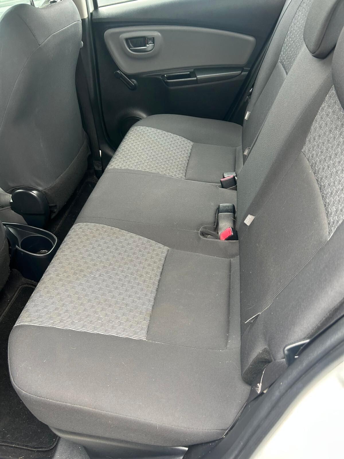 Toyota Yaris 1.5 Hybrid 5 porte Cool ok neo patentati