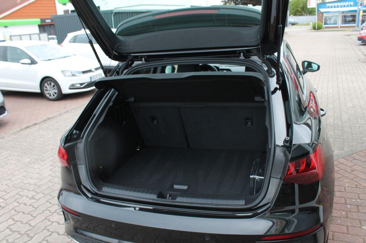 Audi A3 SPB 30 TFSI S line edition