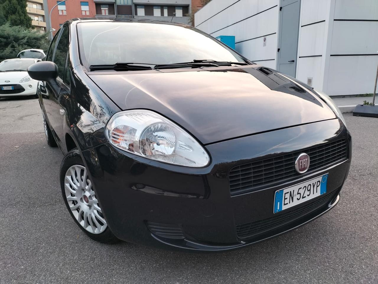 Fiat Punto - TENUTA MOLTO BENE!!!