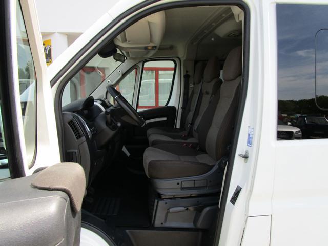 PEUGEOT Boxer O FIAT DUCATO 330 140 S&S PC-TN Combi Premium