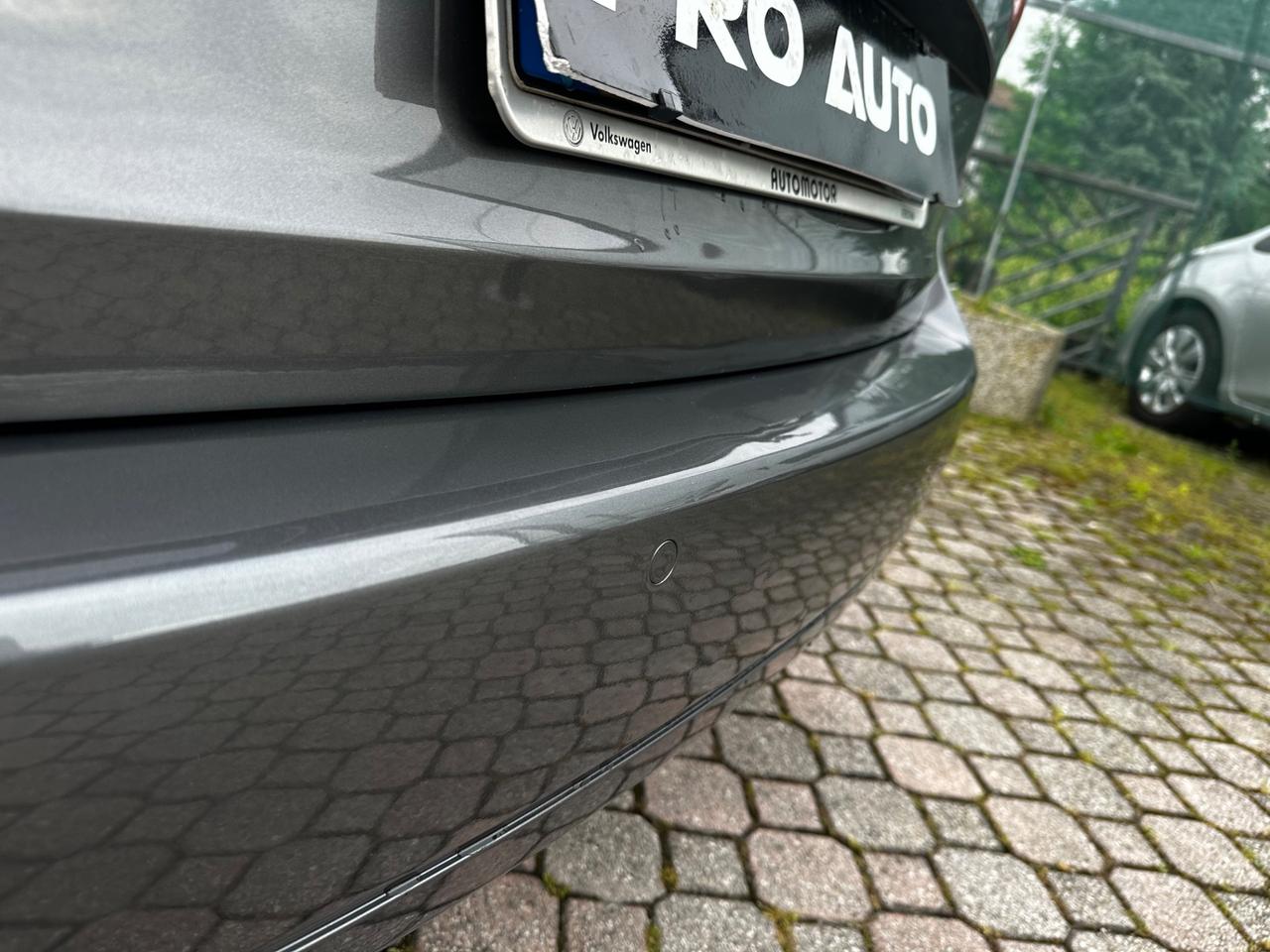 Volkswagen Touran 2.0 TDI 140 CV Highline