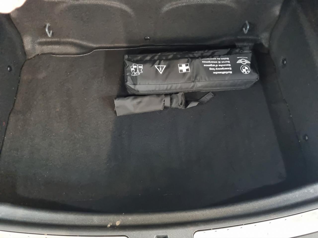 Mini Cooper SD Countryman Hype ALL4 Automatica