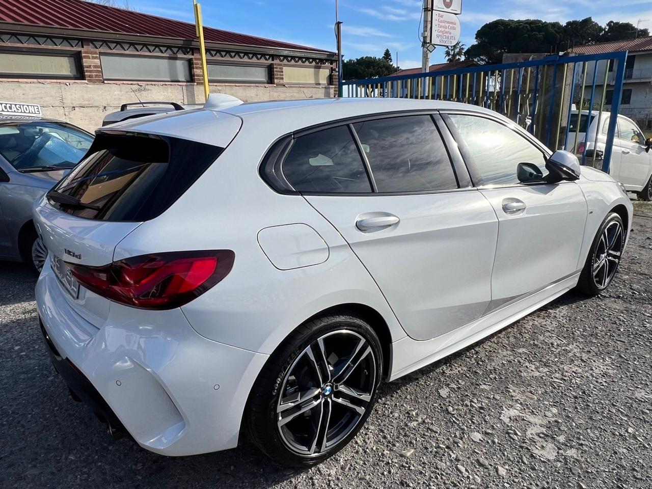 Bmw 118 118d 5p. Msport