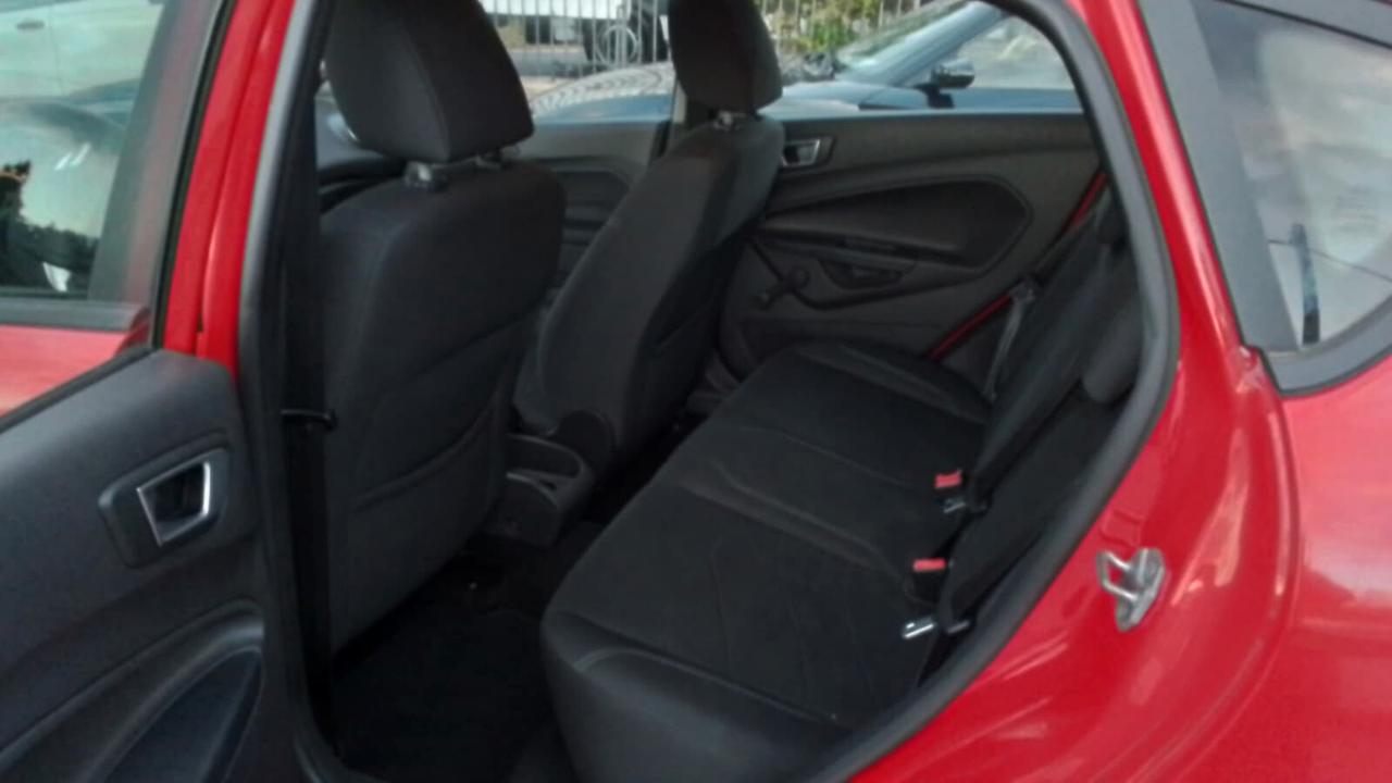 Ford Fiesta 1.5 TDCi 75CV 5 porte Business