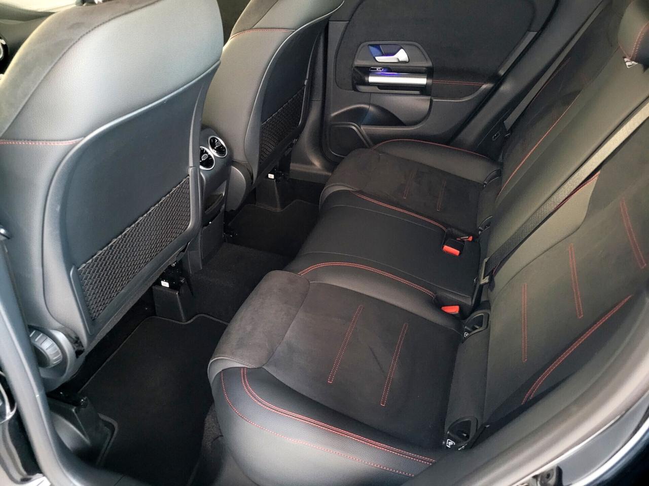 Mercedes-benz GLA 200 d AMG Line 8G-DCT LUCI AMBIENTE KEYLESS NAV