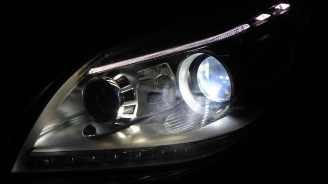 MERCEDES-BENZ SLK 200 CGI Sport