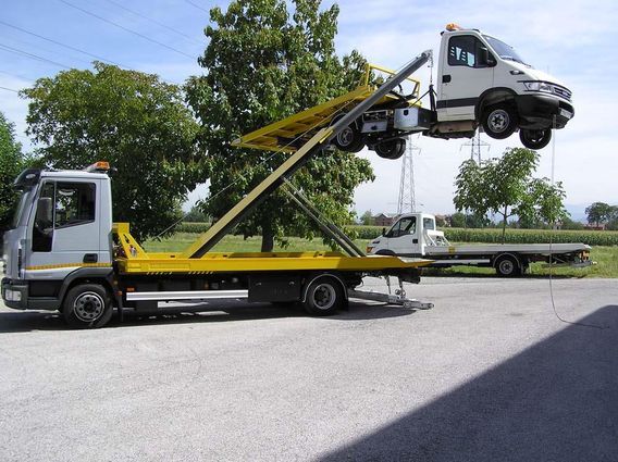 Carro attrezzi Eurocargo 120EL22P