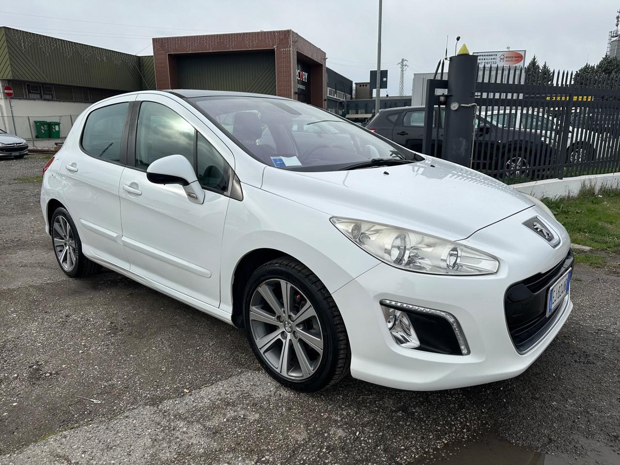 Peugeot 308 1.6 8V e-HDi 112CV Stop&Start 5p. Allure