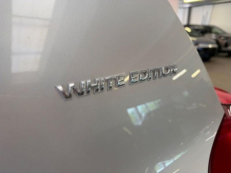 Toyota RAV4 2WD 2.0 D-4D (124CV) MT STYLE WHITE EDITION