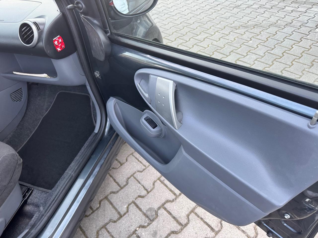 Citroen C1 1.0 5 porte automatica