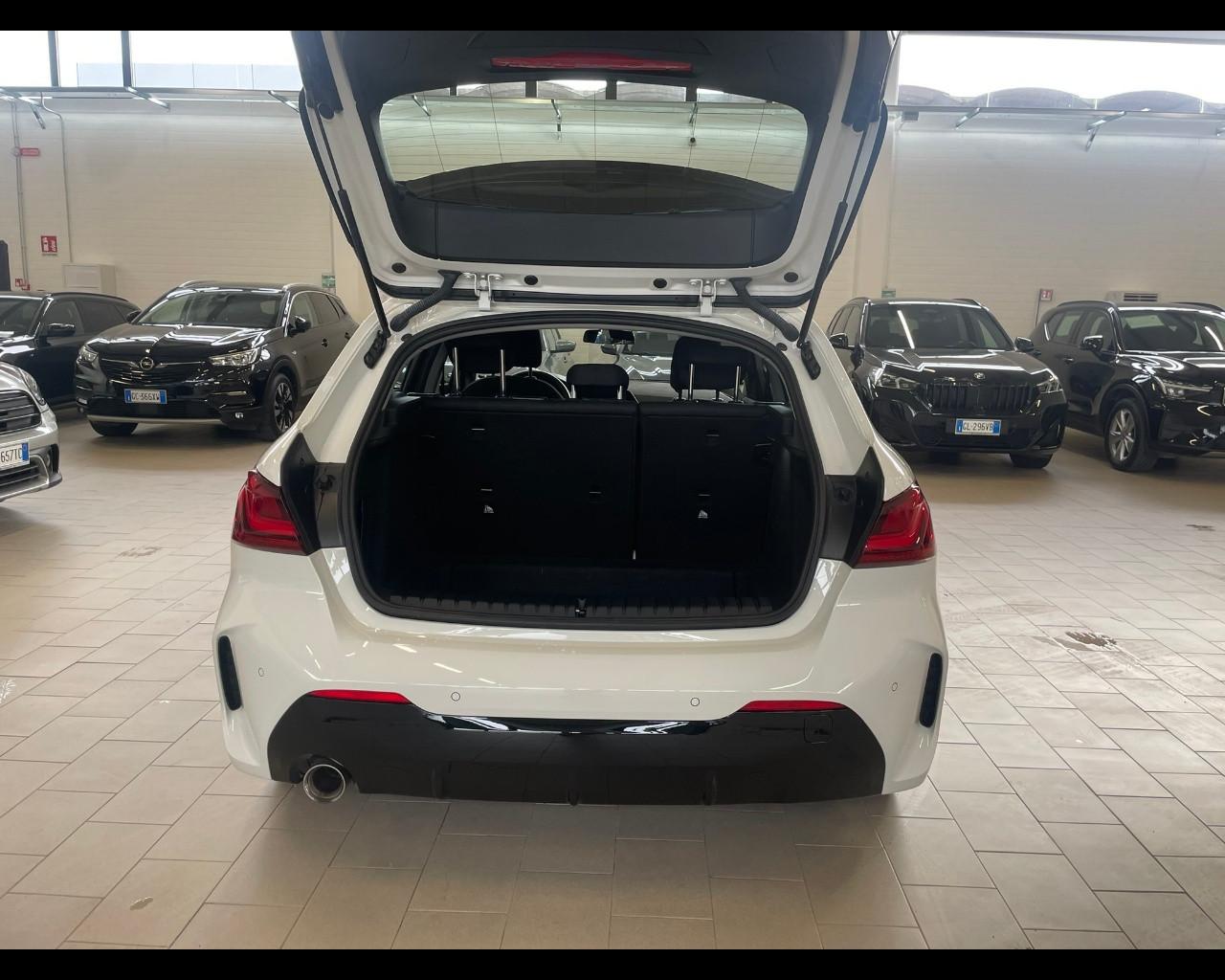 BMW Serie 1 (F40) - 116d 5p. Msport Exterior