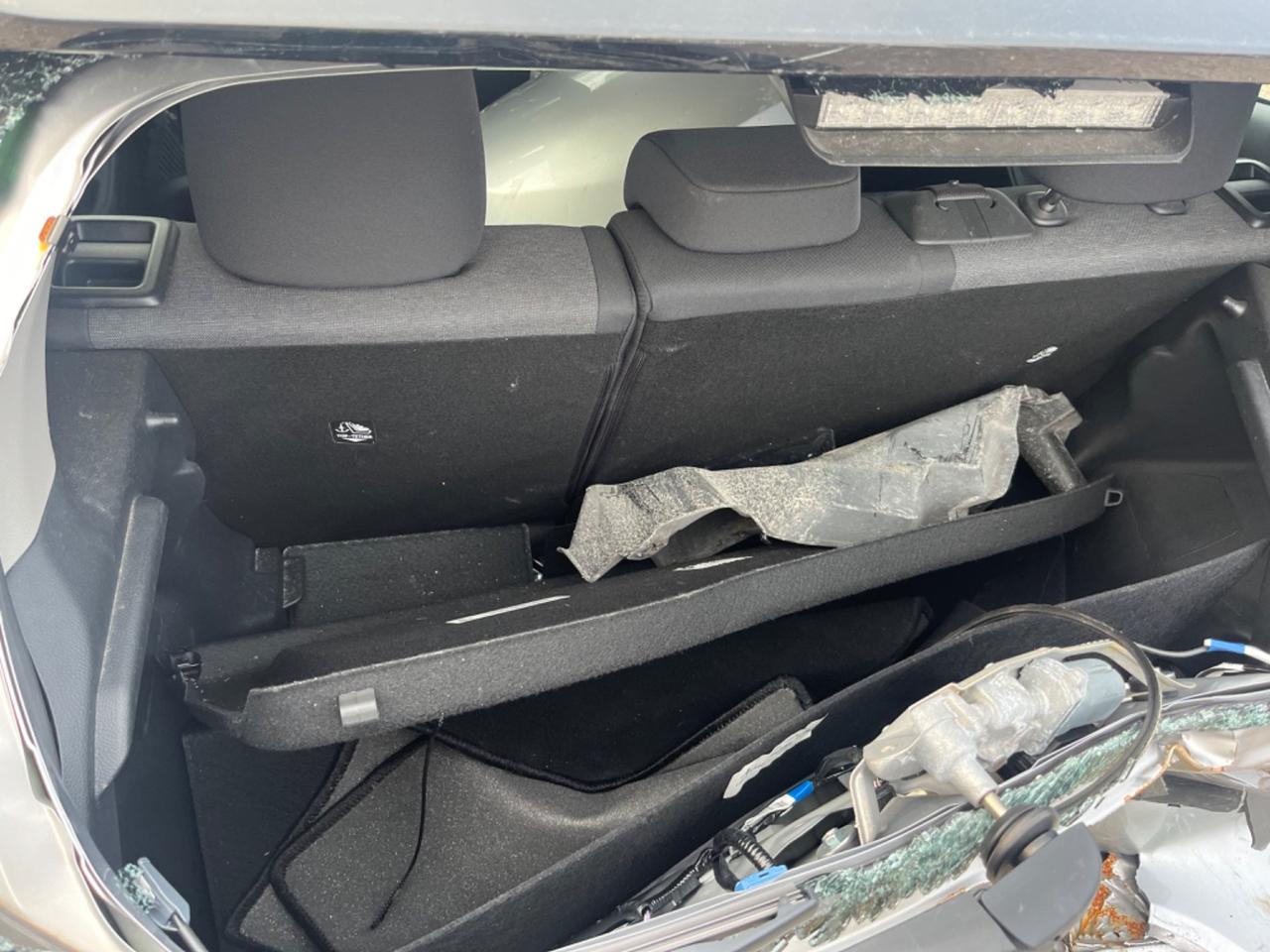 Toyota Yaris 1.0 5 porte 2022 sinistrata