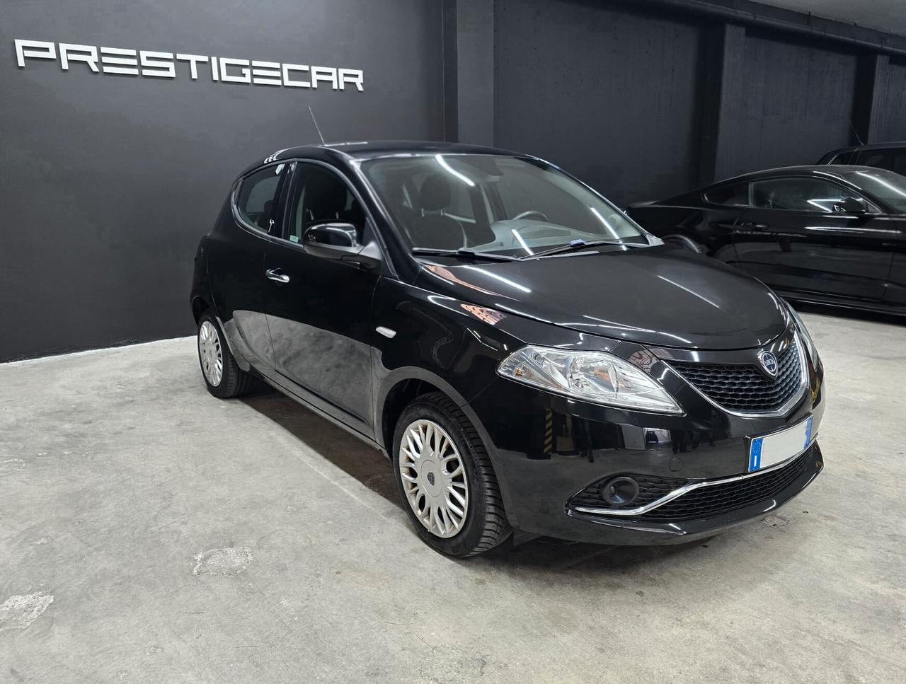 Lancia Ypsilon SeS Silver