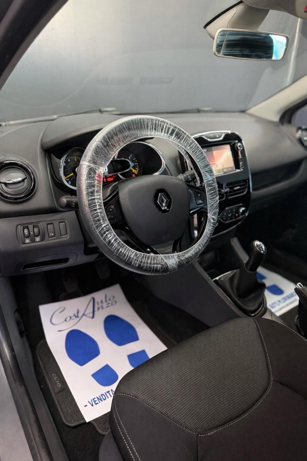 Renault Clio 1.5 dCi 75CV Costume National 2014