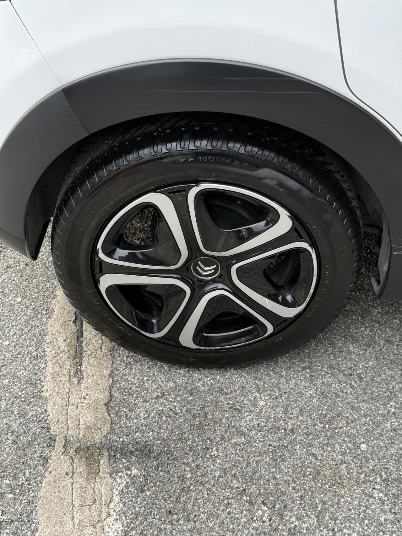 C3 Blue 1.6 HDI 75 Cv- Shine-unipro-rate-E6