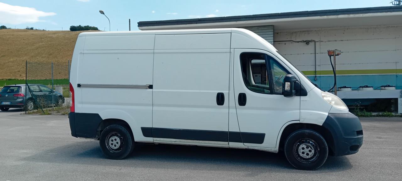 Peugeot Boxer 330 2.2 DIESEL E METANO