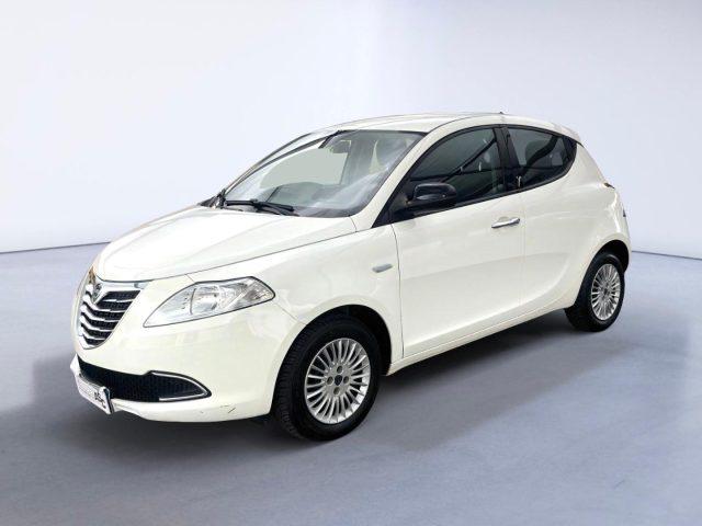 LANCIA Ypsilon 1.2 BENZ 69 CV 5 porte Gold ADATTA A NEOPATENTATI