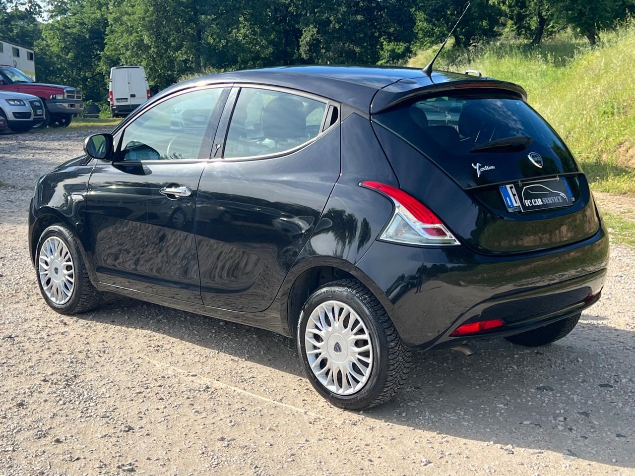Lancia Ypsilon 1.2 Benzina Gold Permute Rate Neopatentati