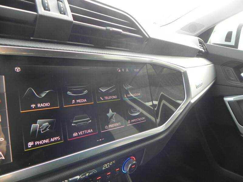 Audi Q3 35 TDI S tronic Business