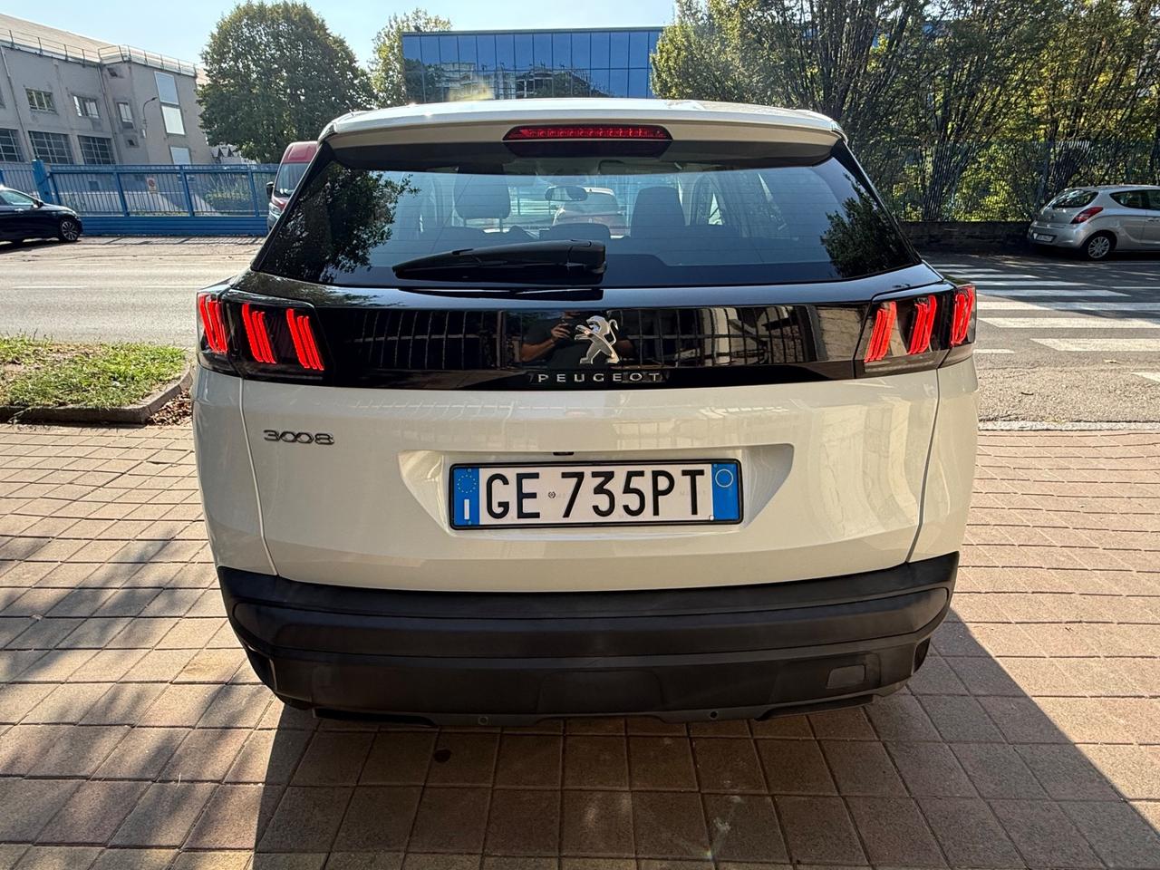 Peugeot 3008 BlueHDi 130 S&S Active Business
