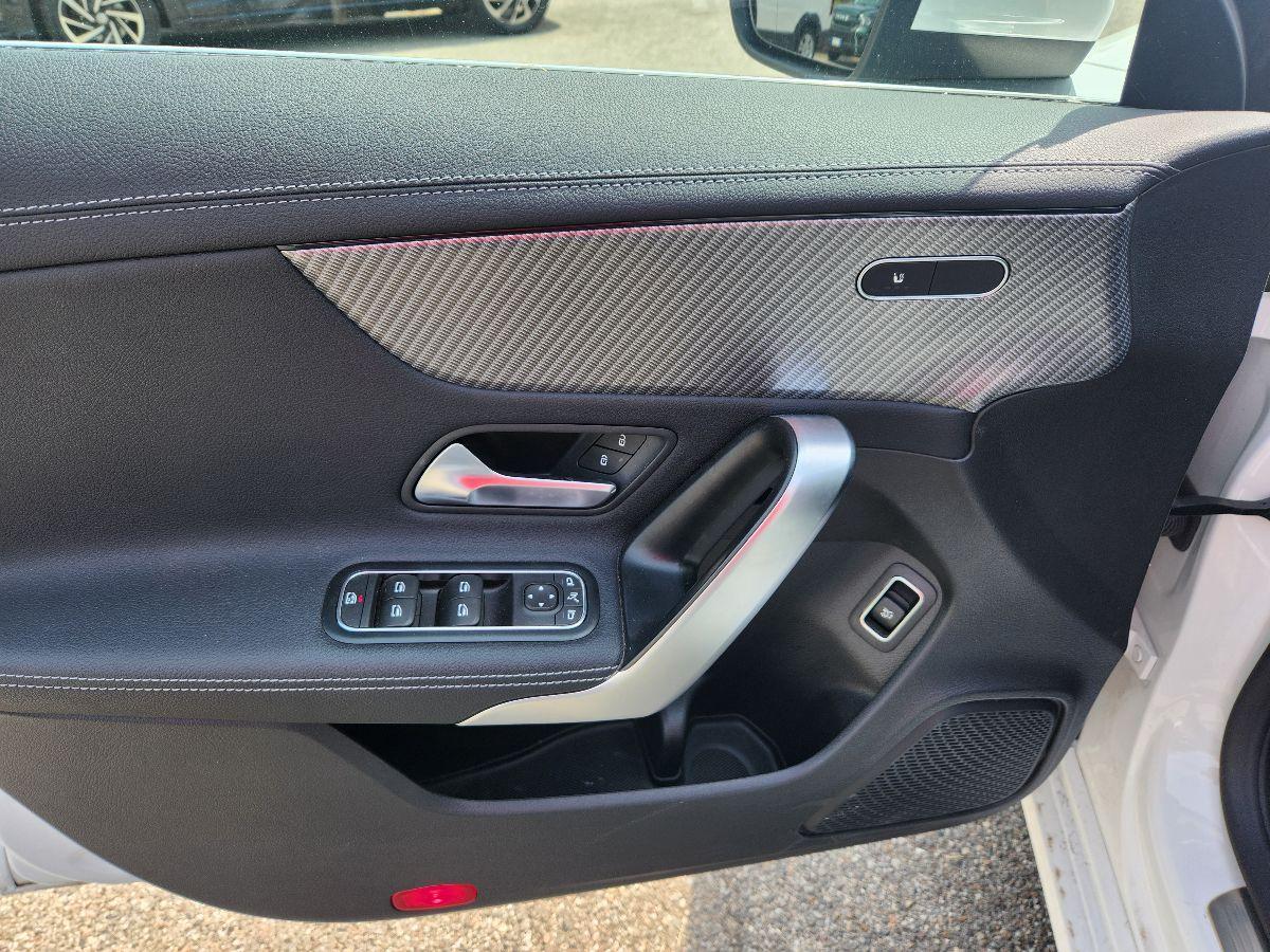 MERCEDES Classe CLA 180 d Aut. Shooting Brake Sport