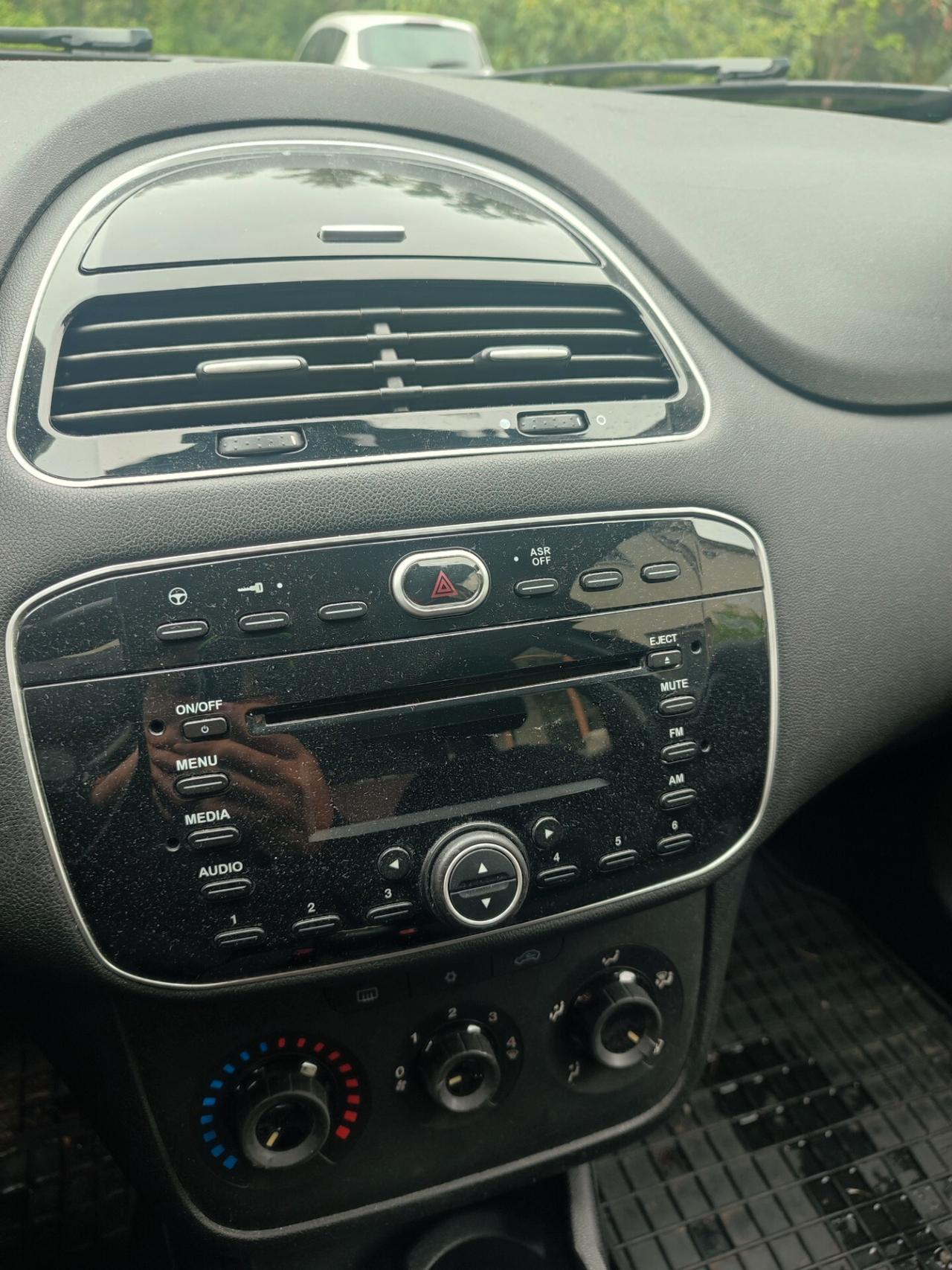 FIAT GRANDE PUNTO EVO DEL 2013 1.2BENZINA ECONOMICA