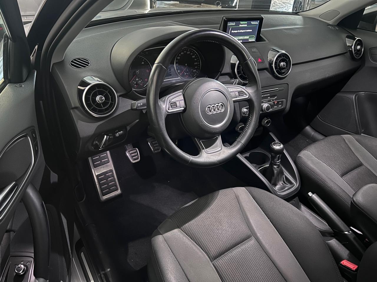 Audi A1 SPB Sportback 1.4 tdi 90cv Design LED/PDC PERFET.