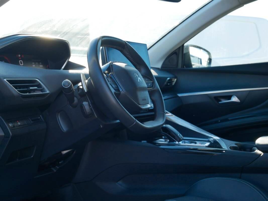 Peugeot 5008 1.5 bluehdi Allure s&s 130cv eat8