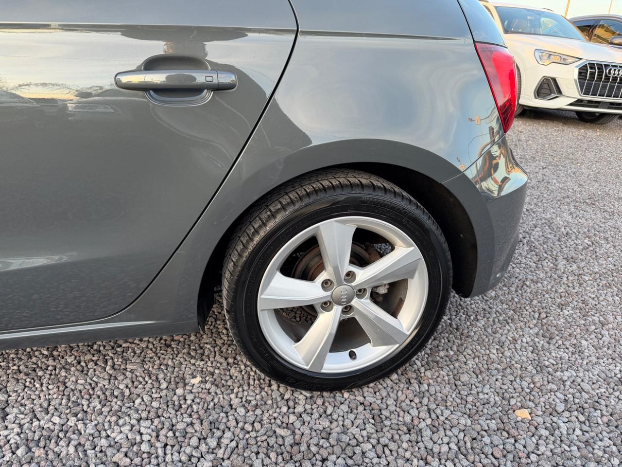 AUDI A1 SPORTBACK 1.4 TDI LED SPORT PLUS