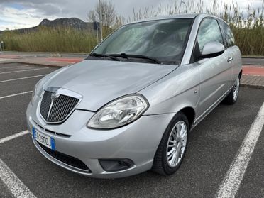 Lancia Ypsilon 1.2 69 CV Argento
