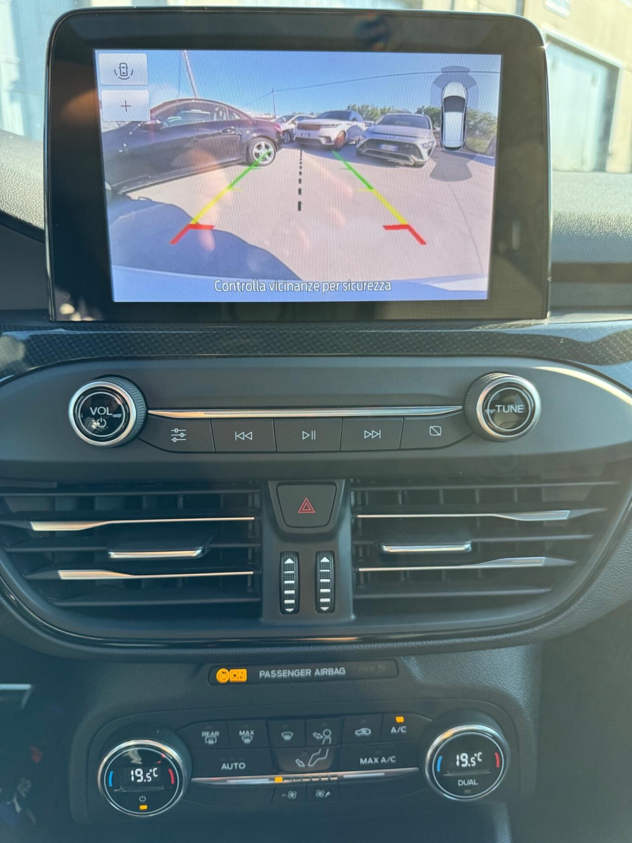 Focus 1.5 EcoBlue 120 CV automatico SW ST-Line Co-Pilot TETTO APRIBILE
