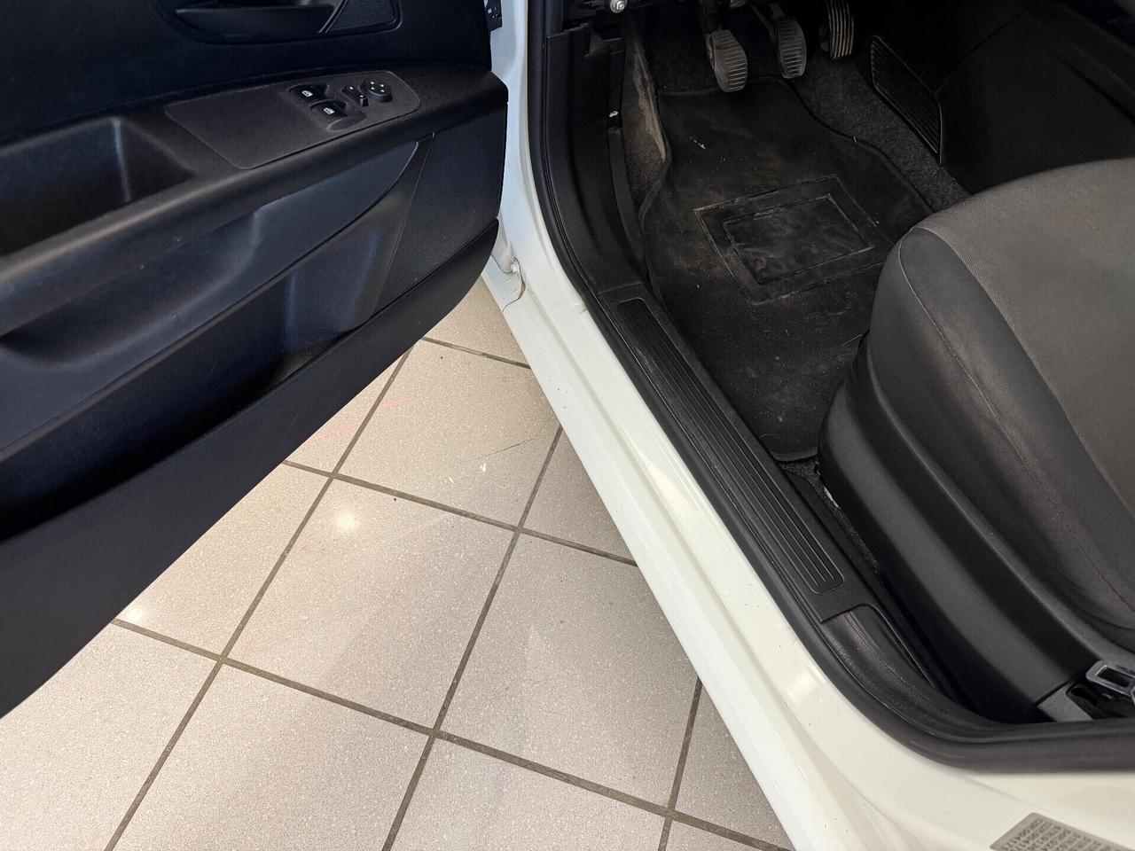 Fiat Punto 1.3 MJT II 75 CV 5 porte Street ok neopatentati