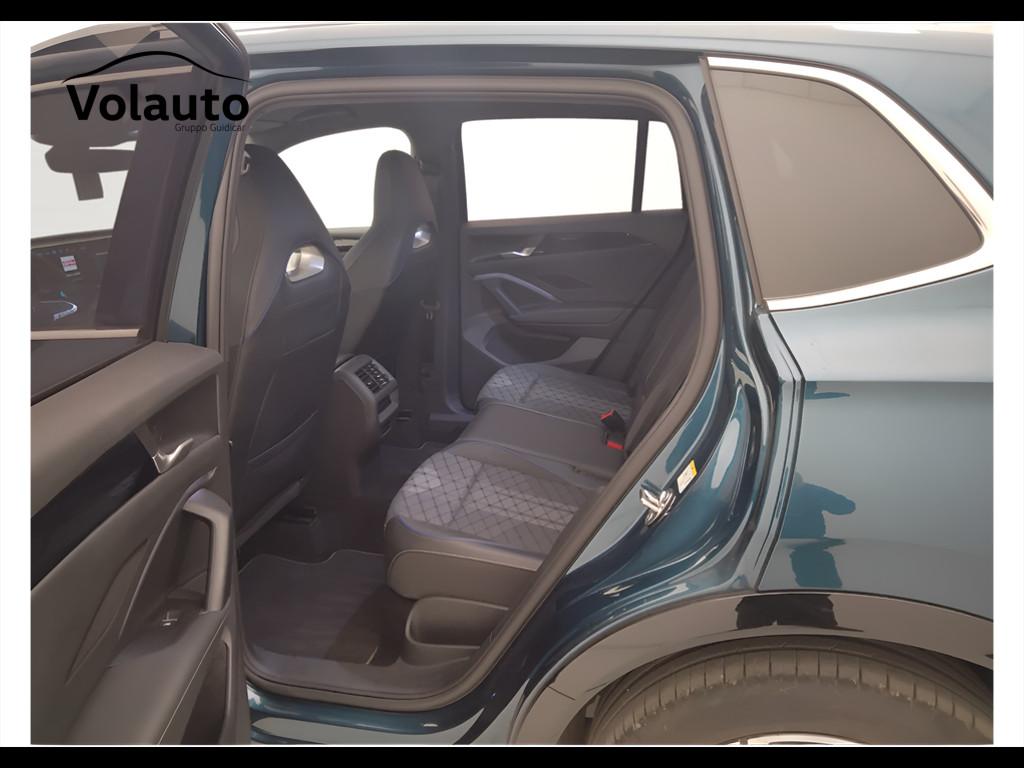 VOLKSWAGEN Tiguan III 2024 - Tiguan 2.0 tdi R-Line 150cv dsg