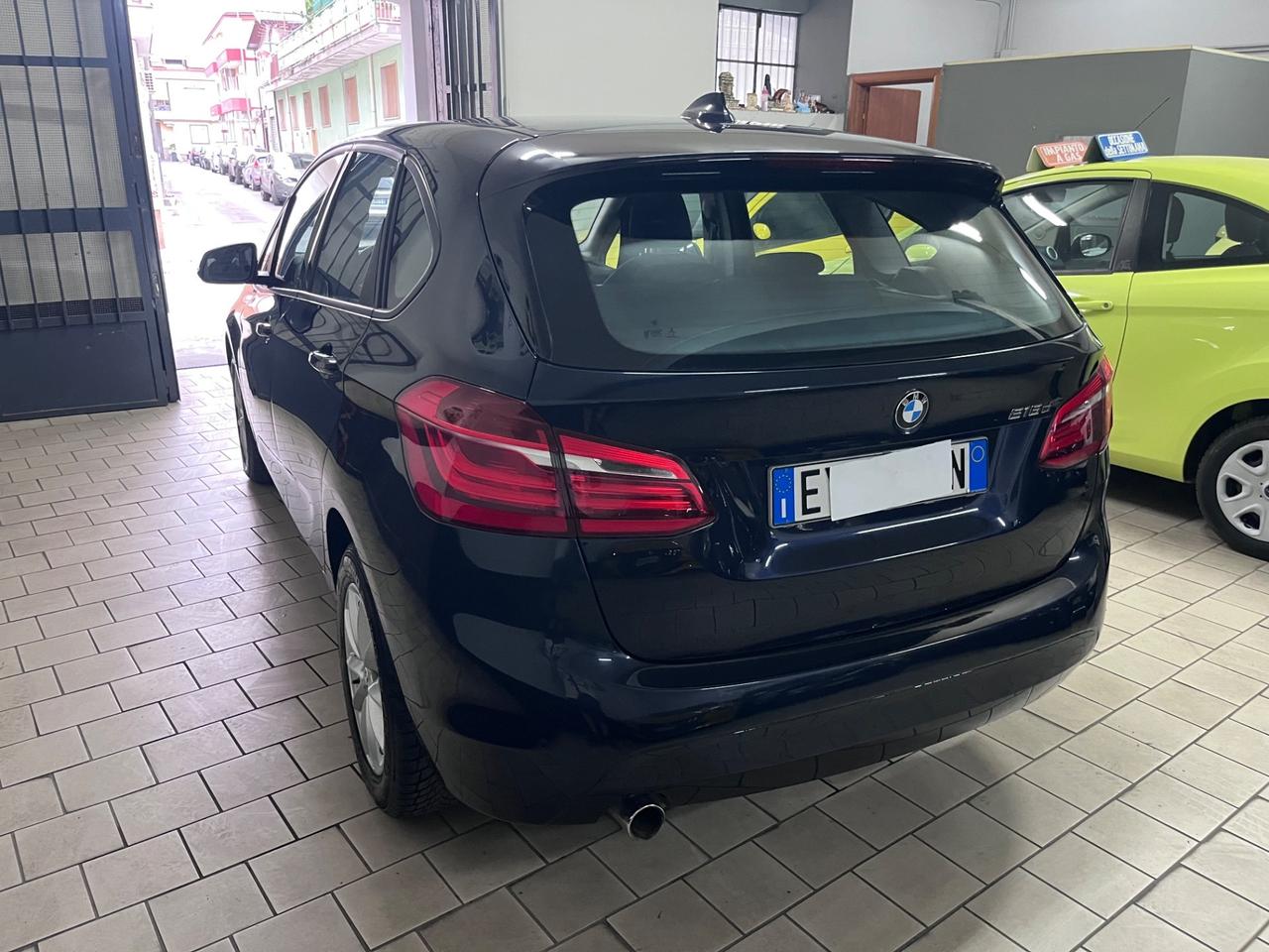 Bmw 2er Active Tourer 218d Luxury full