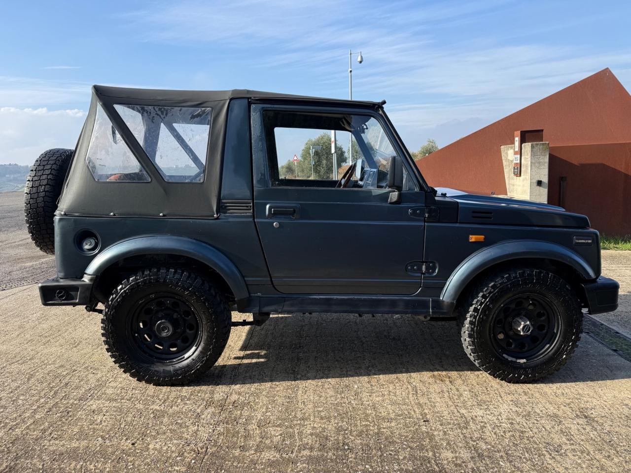 Suzuki SJ Samurai 1.3i cat Cabriolet De Luxe