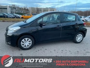 Toyota Yaris 1.0 5 porte Lounge * Neo patentati *