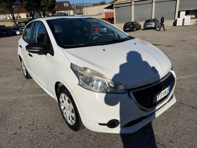 PEUGEOT 208 1.4 8V HDi 68CV 5p. Van senza lavoro da fare
