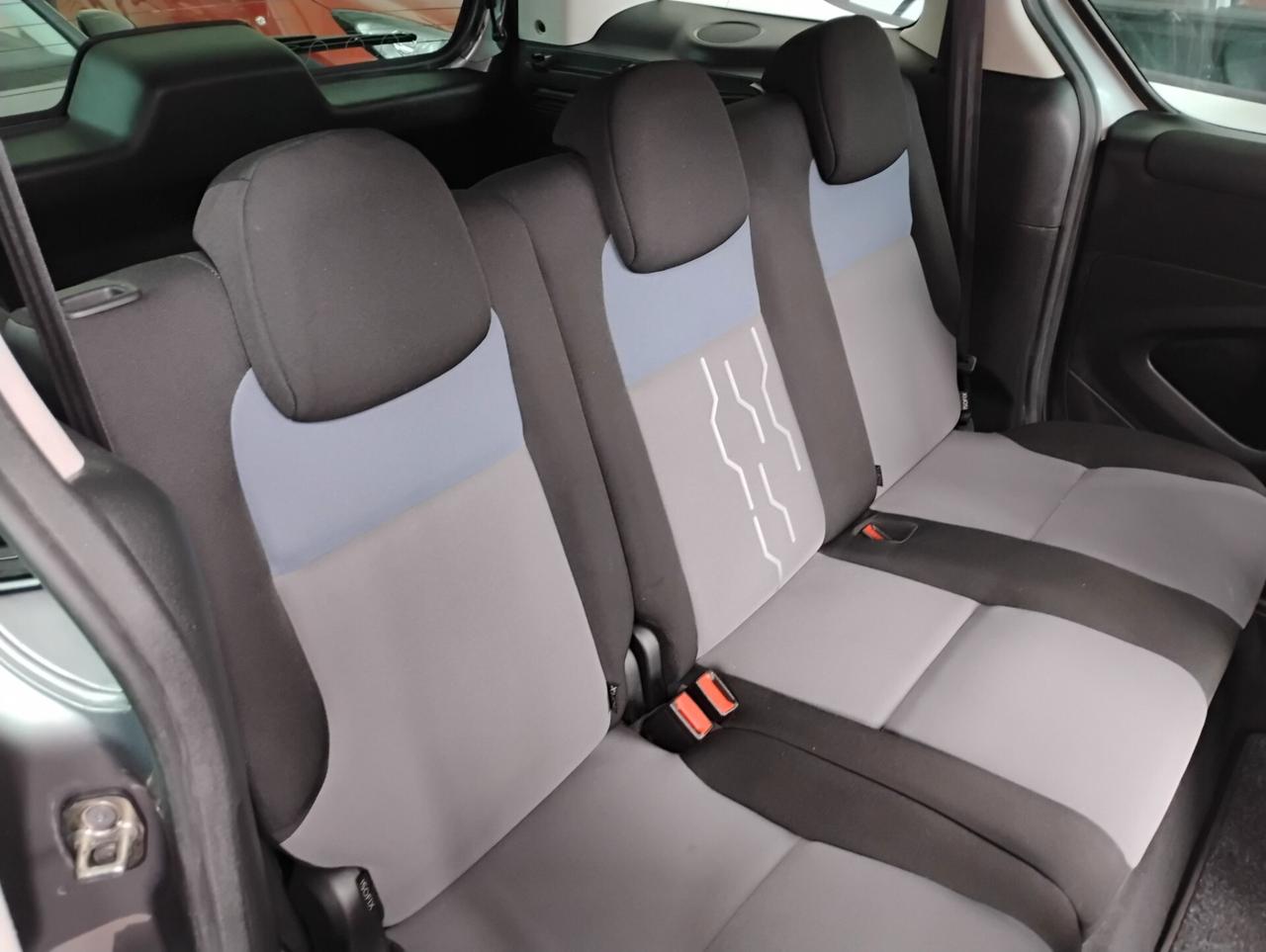 Peugeot Partner Tepee BlueHDi 100 Outdoor