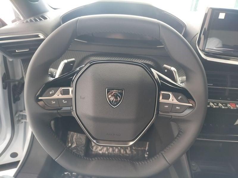 Peugeot 2008 Hybrid 136 e-DCS6 Allure + Vision & Drive KM0