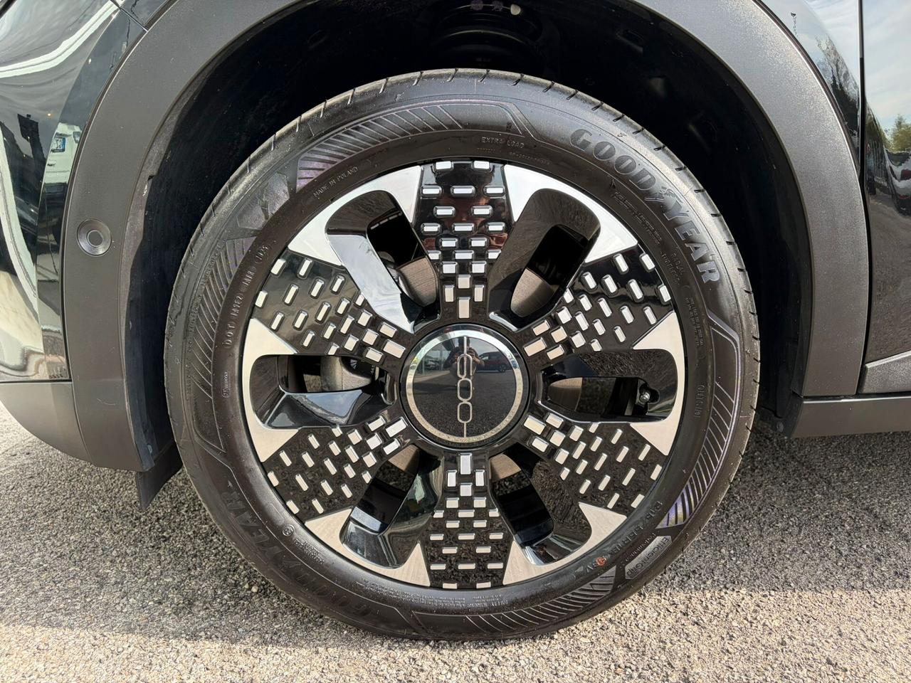 Fiat 600 Hybrid 110 CV DCT MHEV La Prima