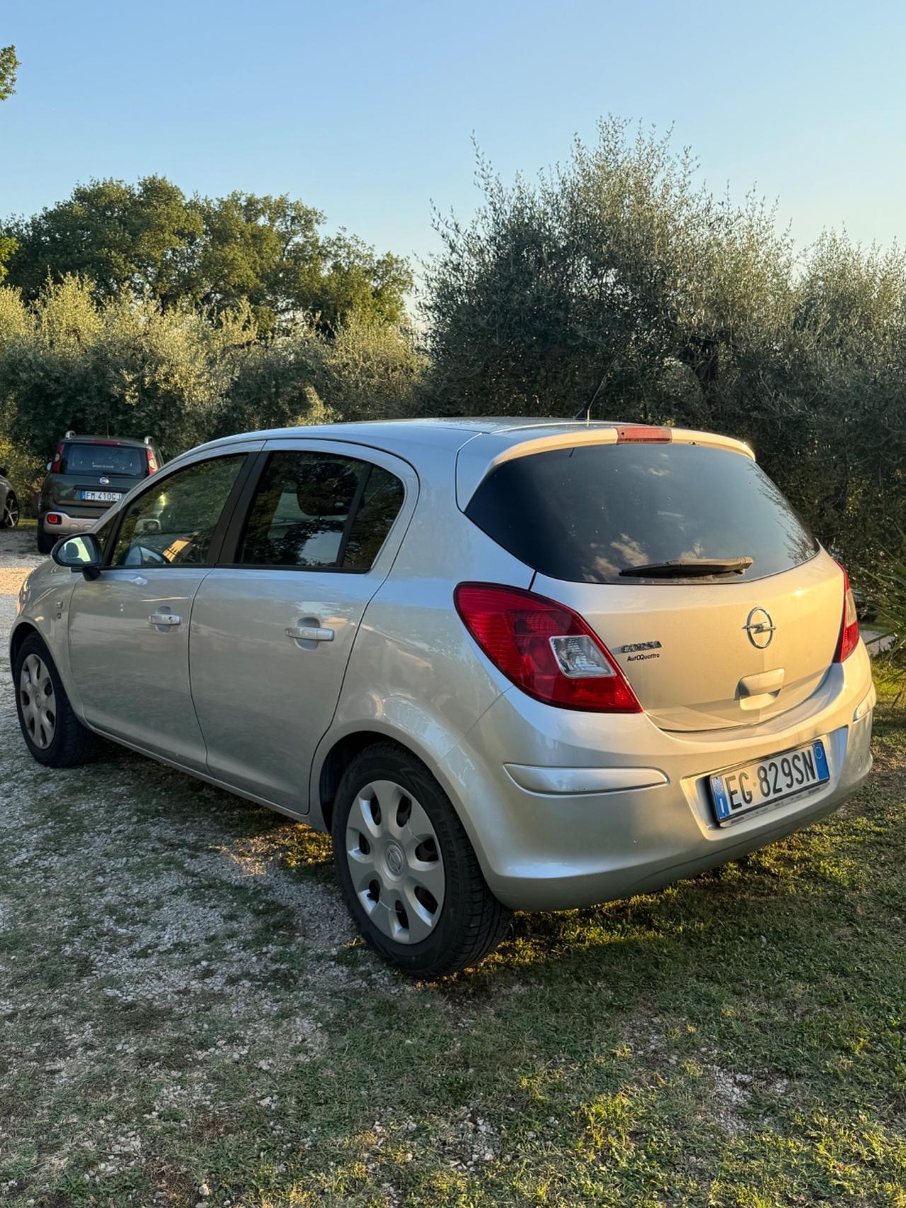 Opel Corsa 1.2 5 porte Elective