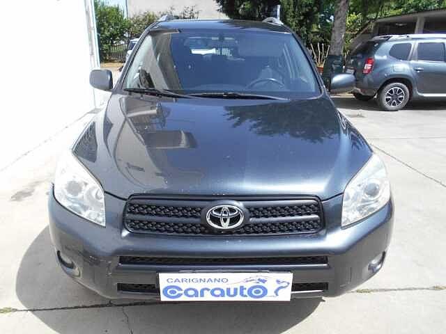Toyota RAV4 2.2 D-4D 136 CV Sol