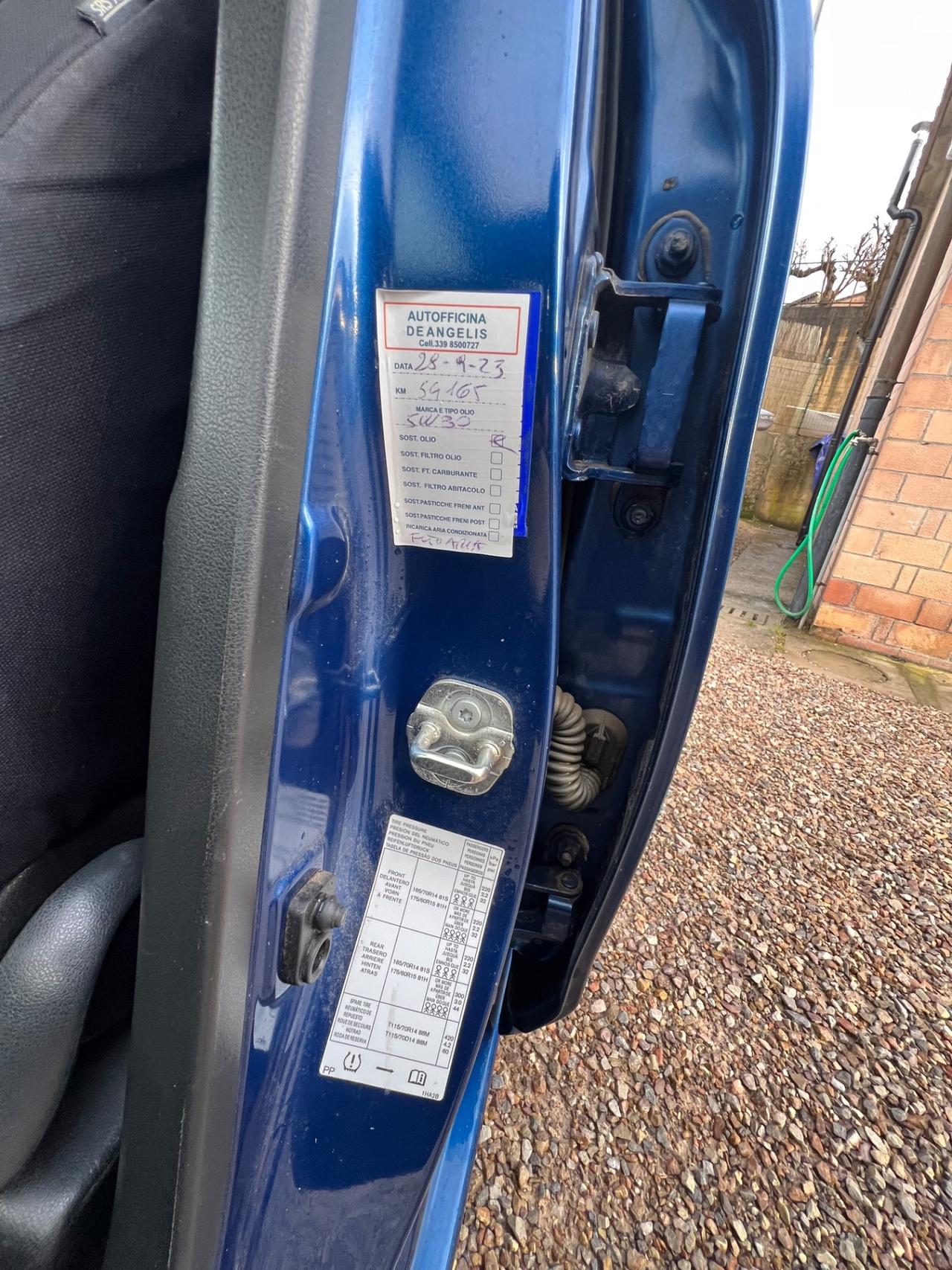 Nissan Micra 1.2 12V 5 porte Visia