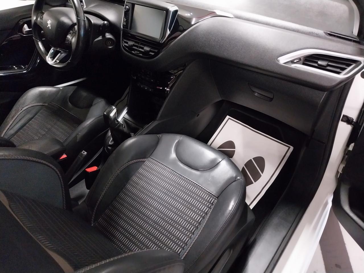 Peugeot 208 1.6 e-HDi 92 CV 3 porte Allure - ok neopatentati