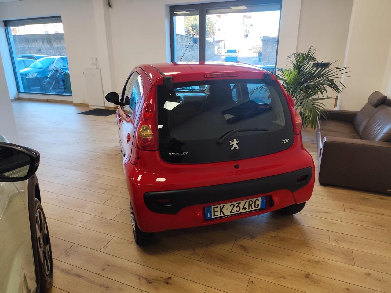 Peugeot 107 1.0 68CV 5p. Allure