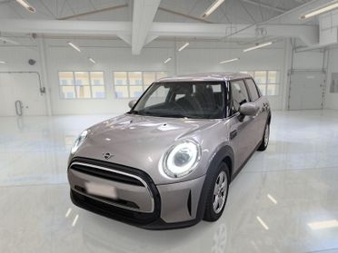 MINI COOPER ESSENTIAL AUTO 5 PORTE BERLINA