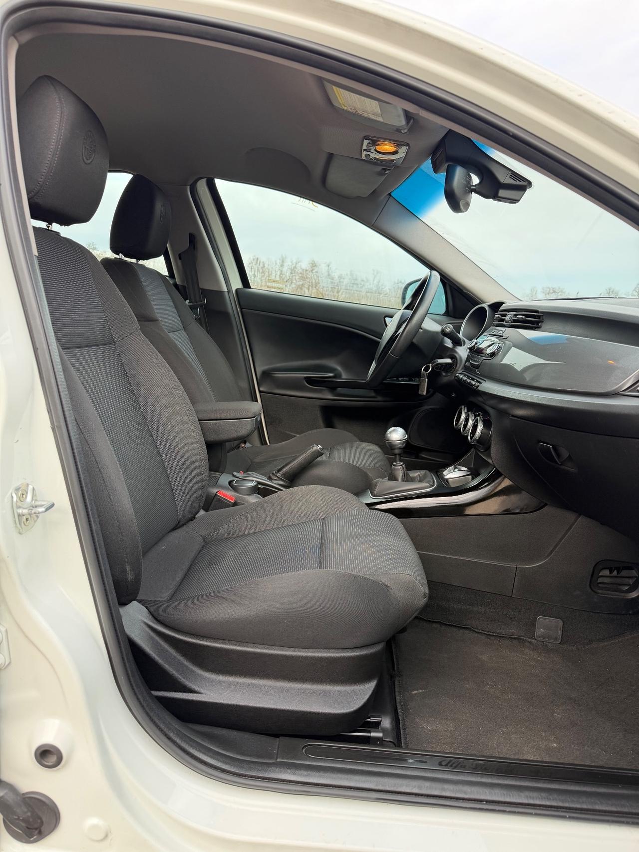 Alfa Romeo Giulietta 1.6 JTDm-2 105 CV Progression