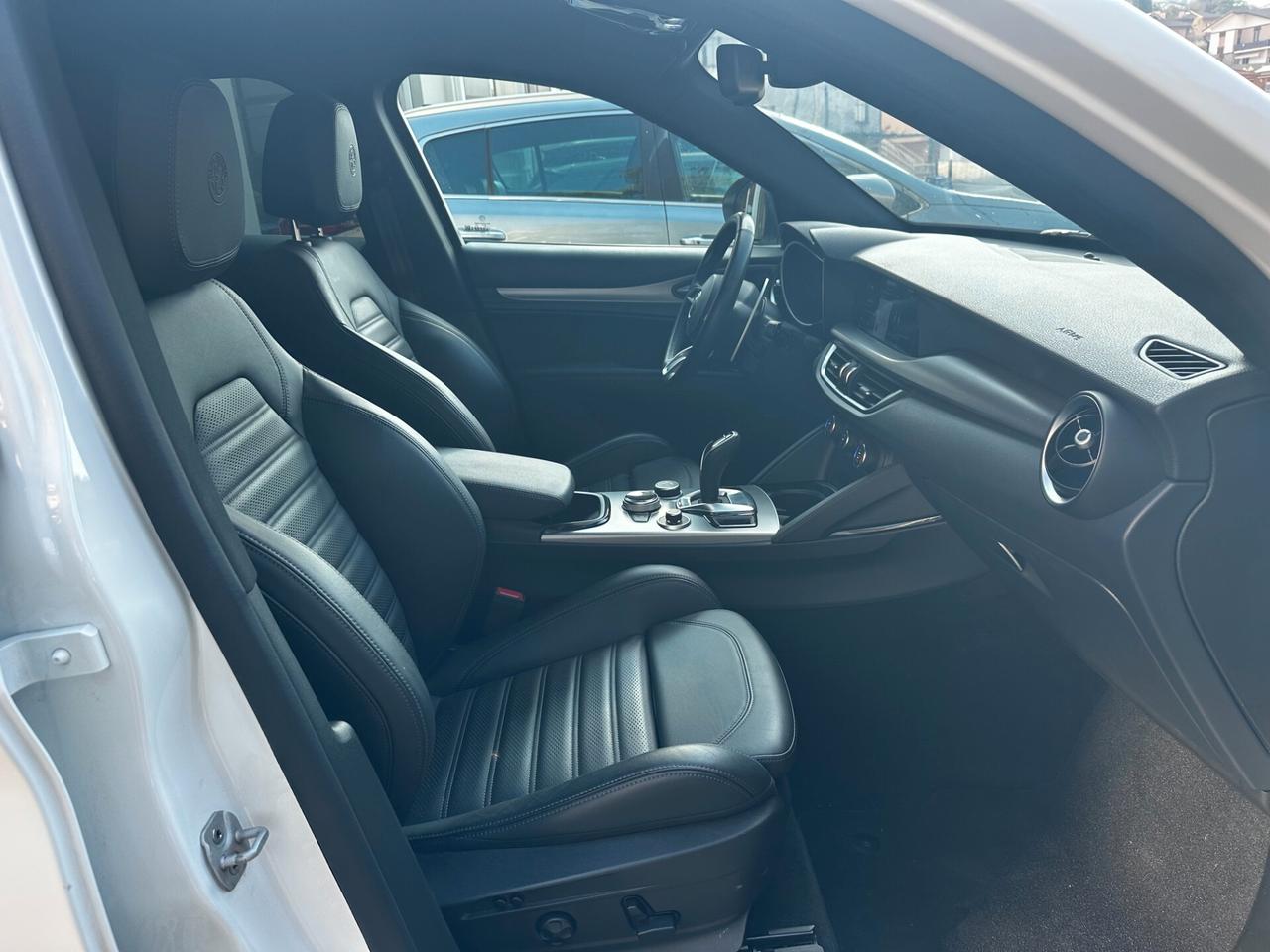 Alfa Romeo Stelvio 2.2 Turbodiesel 210 CV AT8 Q4 Veloce